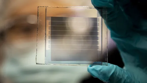 Célula transparente pode transformar janela em painel solar que dura por 30 anos