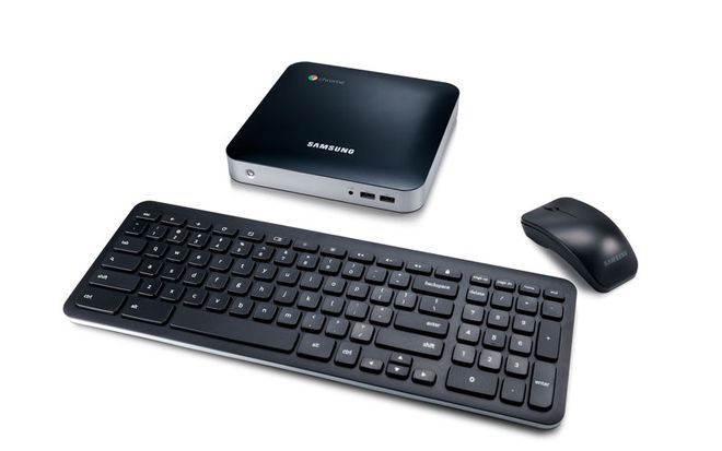 Chromebox com teclado e mouse