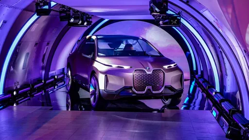BMW e Tencent se unem em centro de desenvolvimento para carros autônomos