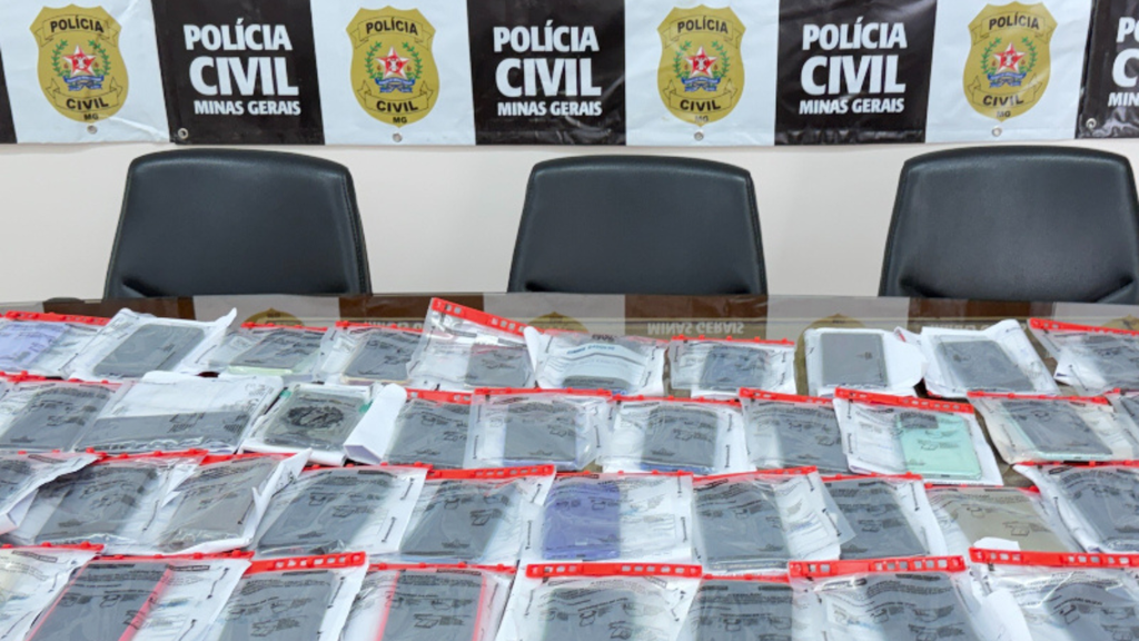 Celulares recuperados pela PCMG