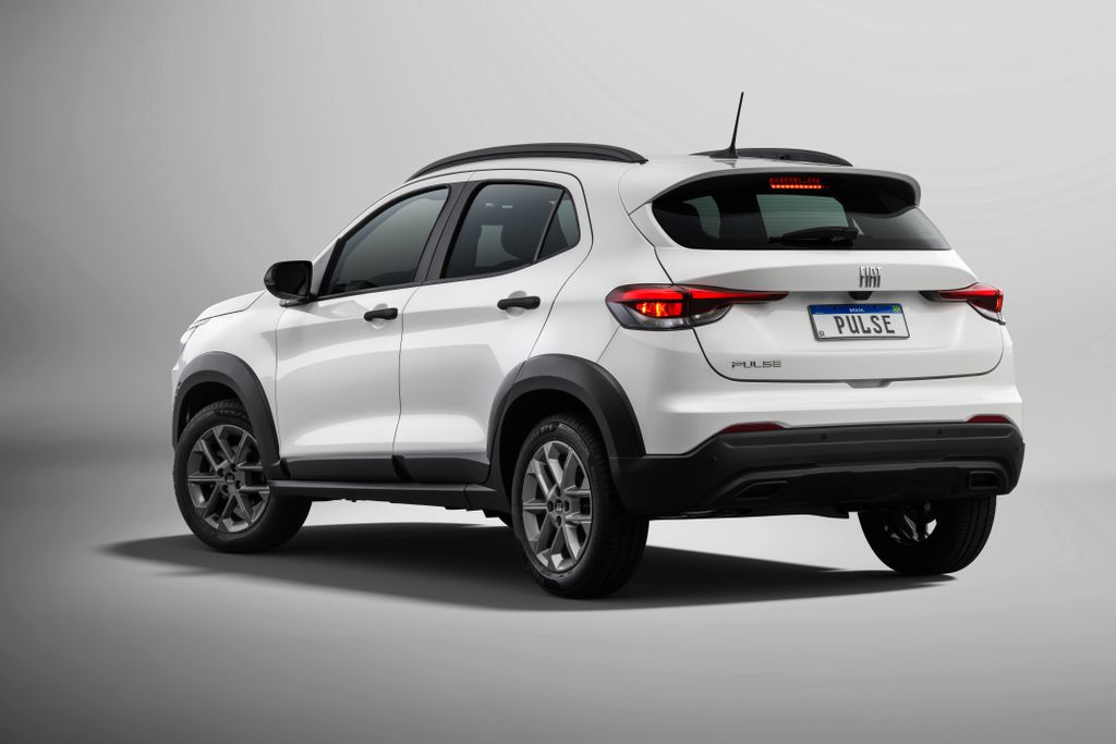 Fiat Pulse Drive MT visto por trás