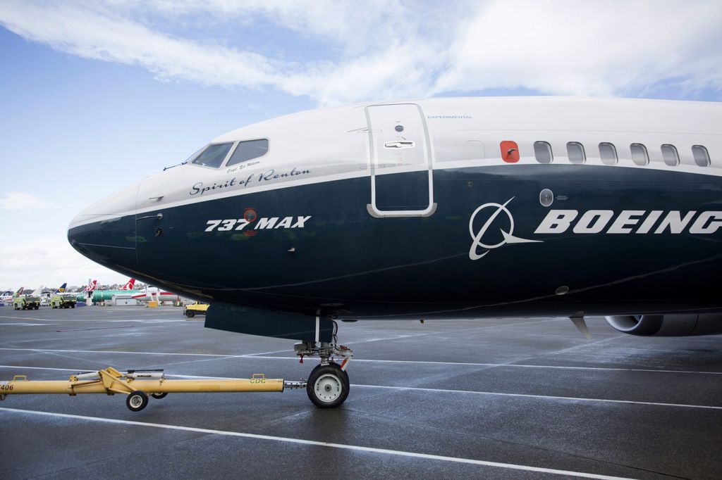 Boeing 737 MAX, pensado para ser o mais econômico e seguro avião do mundo, não pode voar desde abril/ Imagem: Boeing/ Reprodução