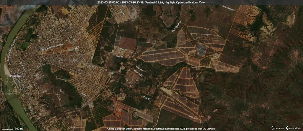 Imagem de satélite da Usina Solar de Pirapora, MG, umas das maiores da América Latina com mais de 1,2 painéis solares (Imagem: ESA/Sentinel-2)