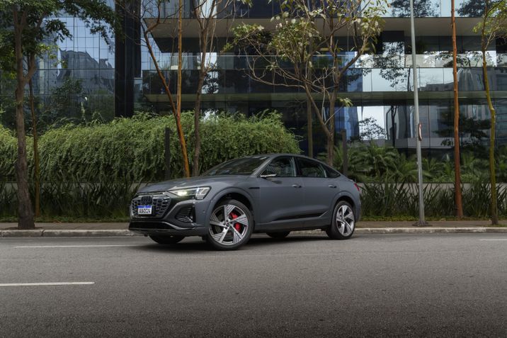 Audi Q8 e-tron (SUV e Sportback)