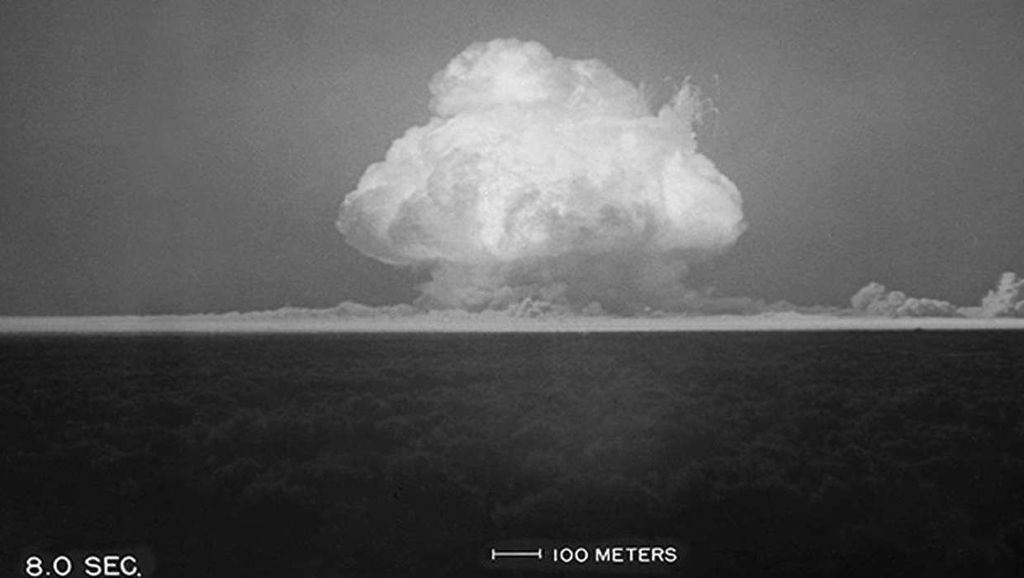 A Experiência "Trinity" foi o primeiro teste de arma nuclear da história, realizado em 1945 (Imagem: Reprodução/US Air Force/US Army)