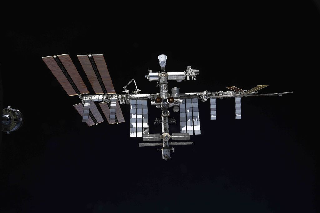 A NASA está se preparando para o fim da Estação Espacial Internacional (Imagem: Reprodução/Oleg Novitskiy/Roscosmos)