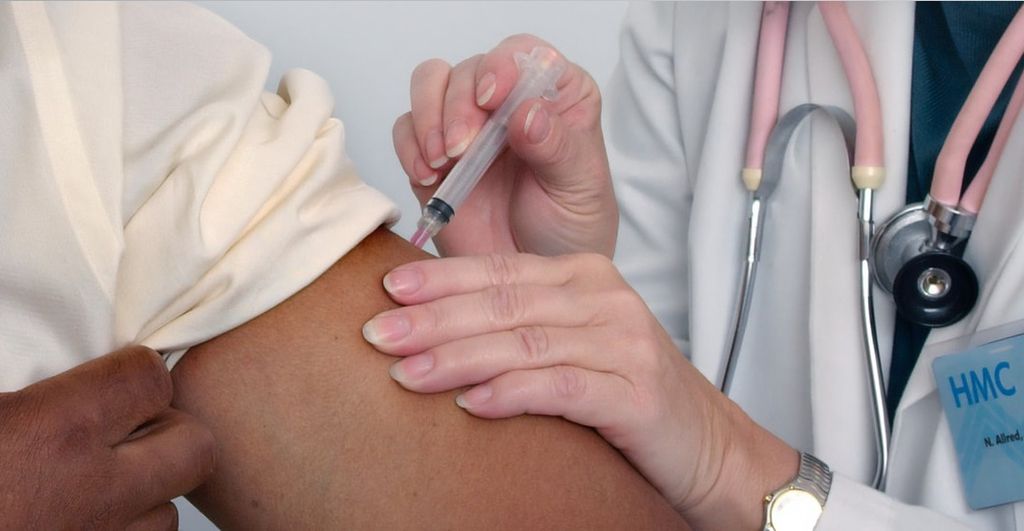 Organização Mundial da Saúde almeja infectar jovens saudáveis ​​para acelerar testes de vacinas contra a COVID-19 (Imagem: CDC/ Unsplash)