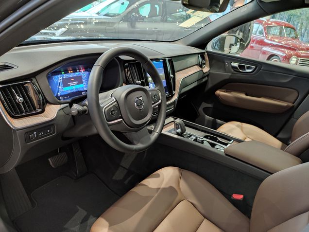 Volvo XC60 2022