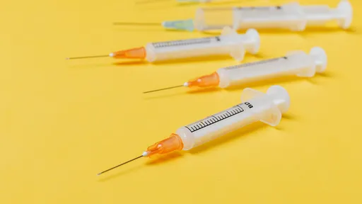 Anafilaxia: entenda o efeito colateral que pode surgir com a vacina da Pfizer
