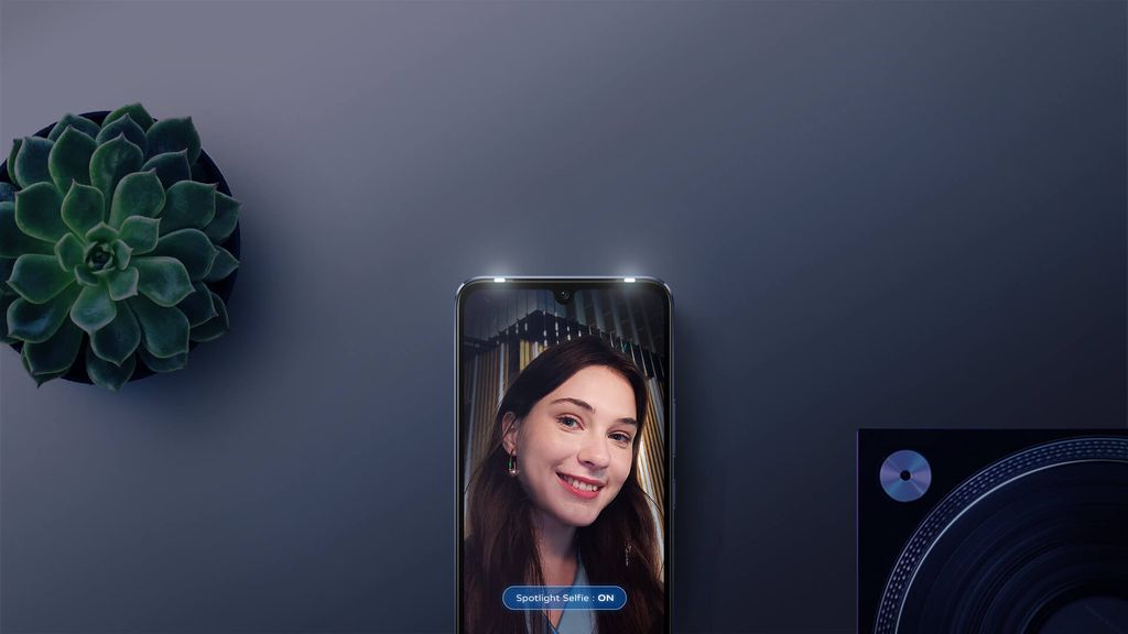 Vivo V21 possui 'Spotlight Selfie', com dois flashes na frente (Imagem: Divulgação/Vivo)