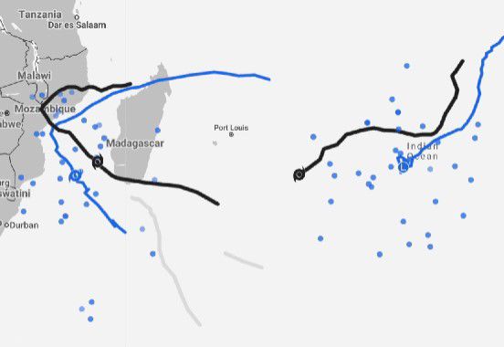Mapa com acompanhamento de furacões
