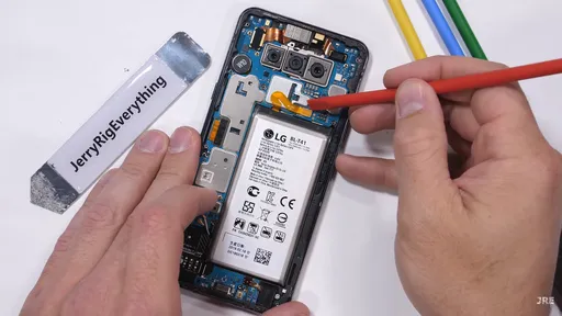 Bateria do LG G8 ThinQ é praticamente impossível de ser substituída