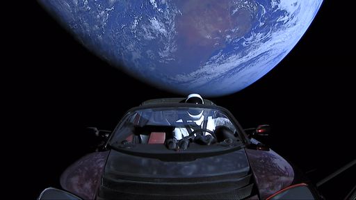 Carro da Tesla com traje espacial da SpaceX fez sua 1ª aproximação com Marte
