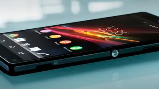 Sony lança Xperia ZQ no Brasil: confira um hands-on exclusivo