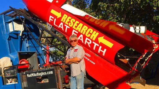 Terraplanista enfim consegue se lançar em foguete para comprovar sua teoria