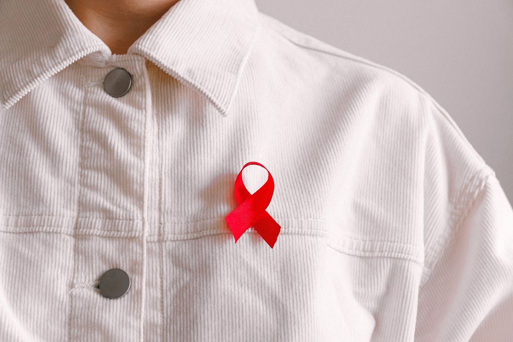 Tratamentos disponíveis no SUS reduzem risco de infecção pelo vírus da Aids (Imagem: Reprodução/Anna Shvets/Pexels)