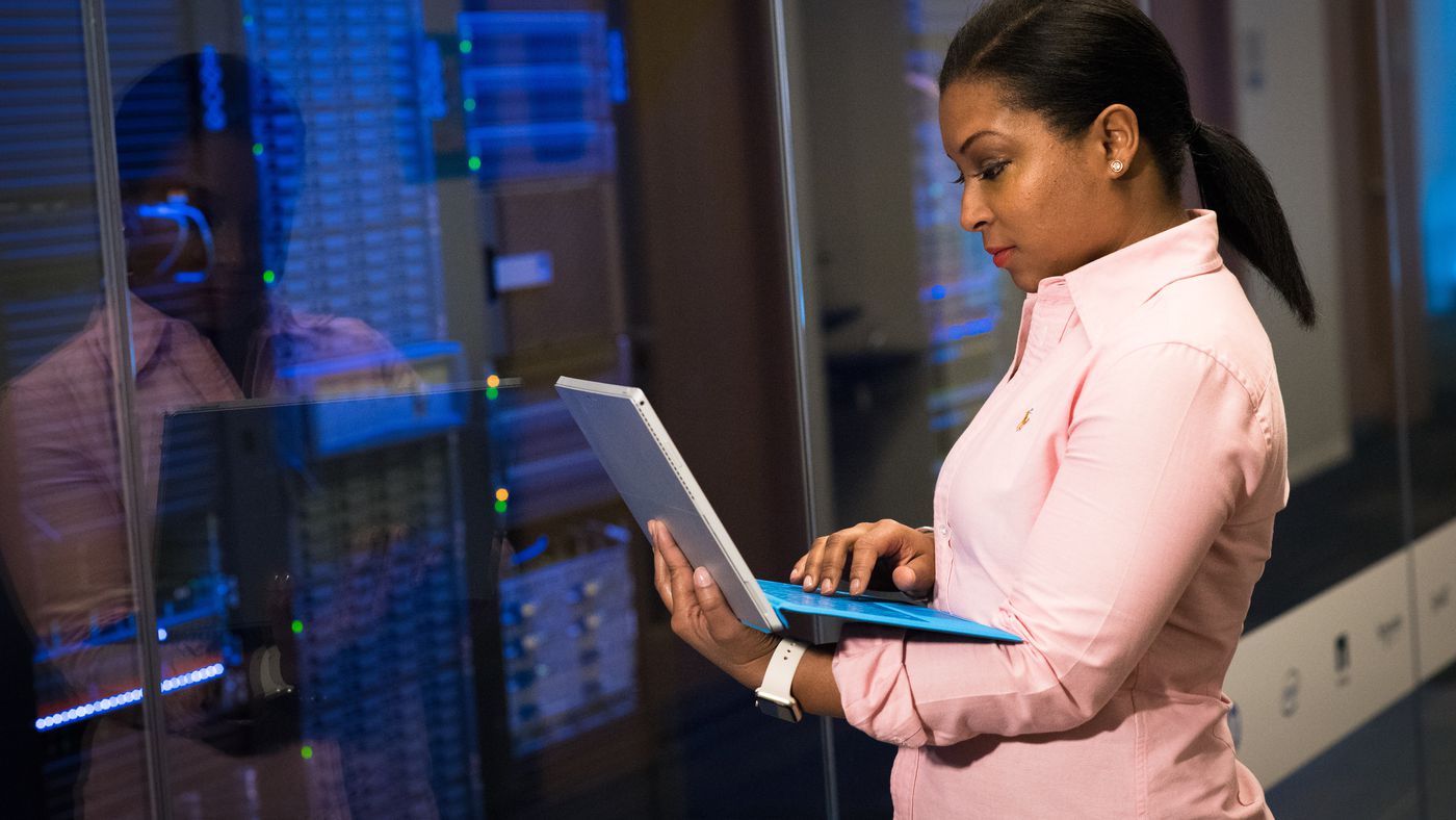 Iniciativa da Microsoft vai capacitar mulheres negras em tecnologia - Vimarsana News