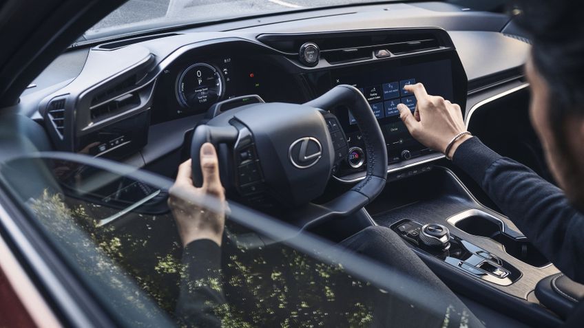 Lexus RZ electric