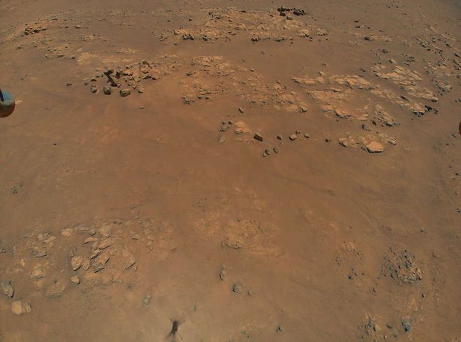 Sistema de rochas que teriam sido quebradas pela água no passado de Marte (Imagem: Reprodução/NASA/JPL-Caltech)