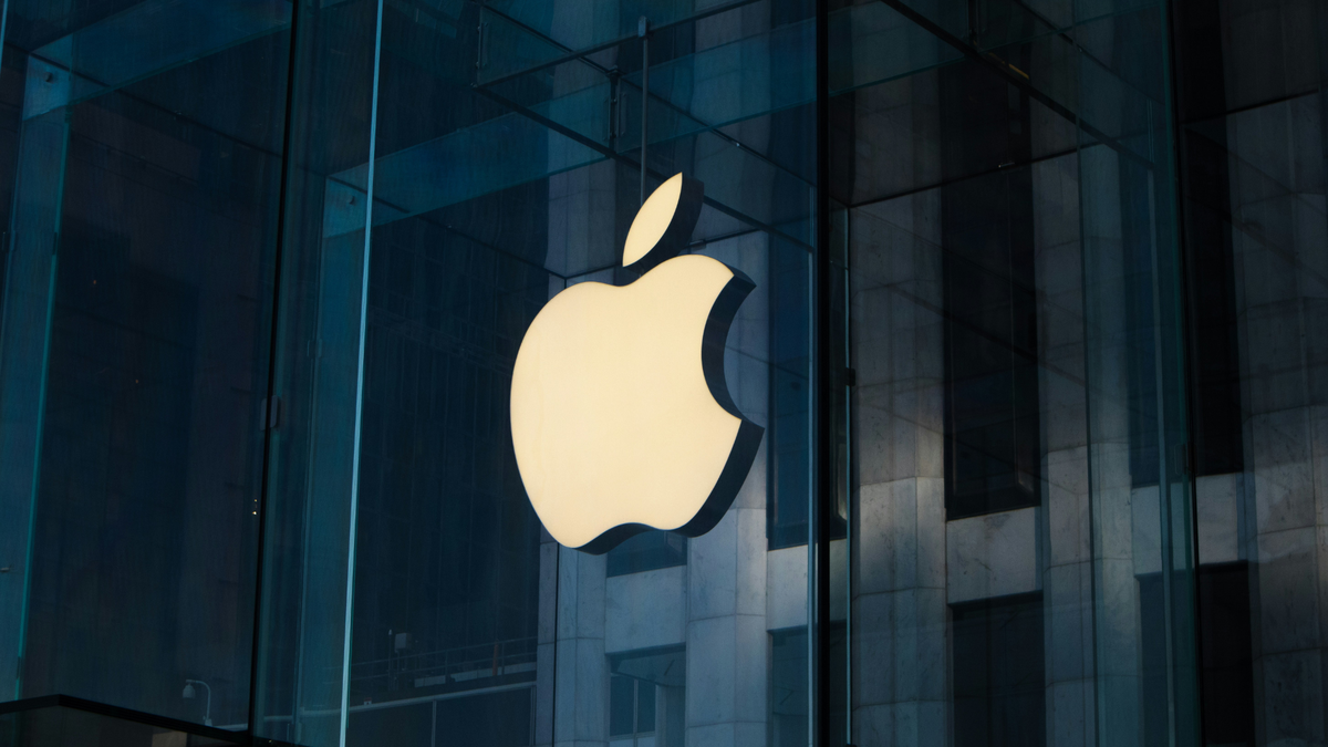 Apple desenvolve IA de buscas estilo ChatGPT, diz colunista