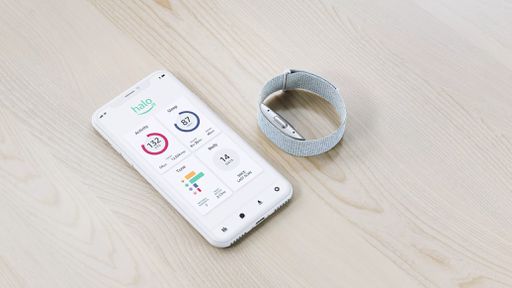 Amazon lança a pulseira inteligente Halo e vai disputar mercado com a Mi Band