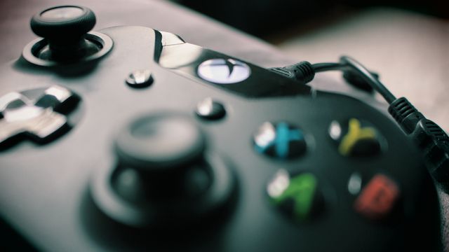 Como configurar um controle do Xbox One para jogar no seu