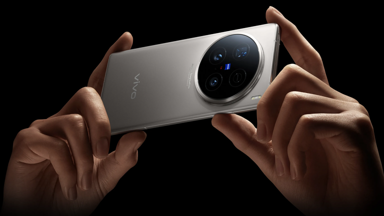 Vivo X100 Ultra chega com a 1ª câmera telefoto de 200 MP em um