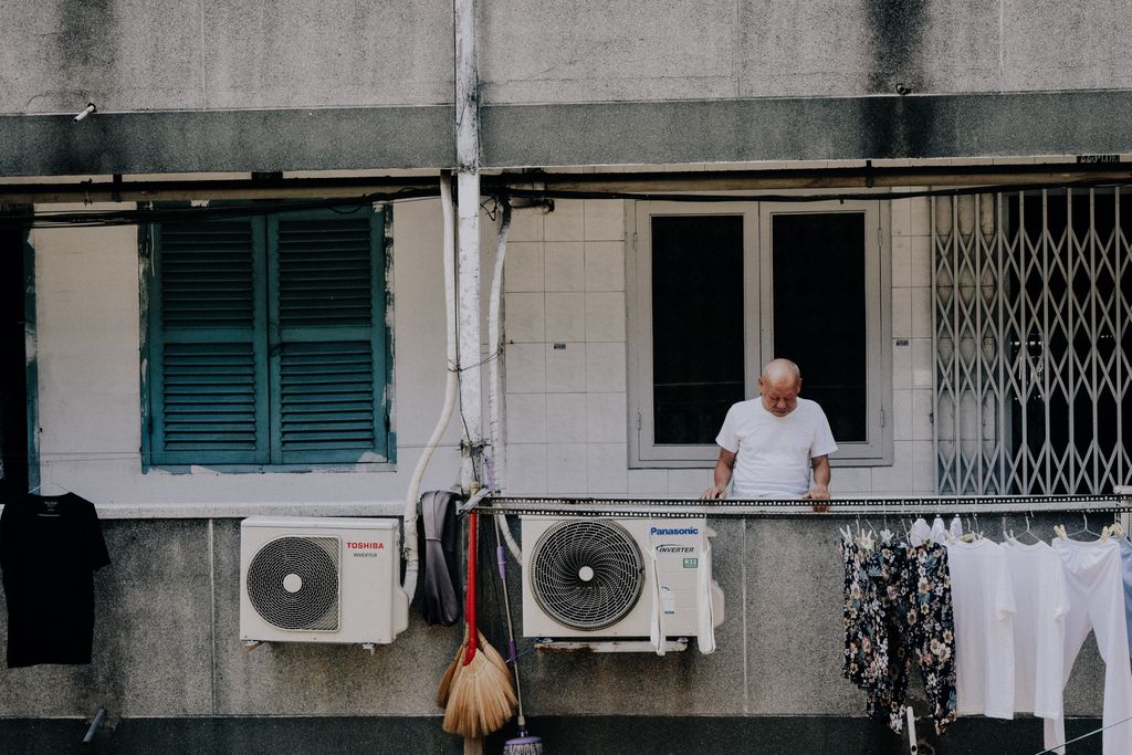 Estudo revela como o ar-condicionado pode deixar uma cidade mais quente (Imagem: Michu Đăng Quang/Unsplash)