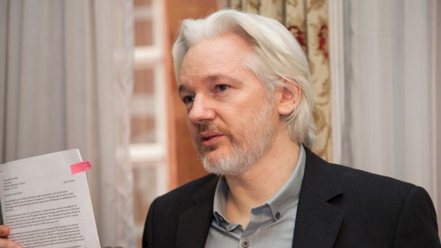 WikiLeaks diz que embaixada do Equador espionou Julian Assange