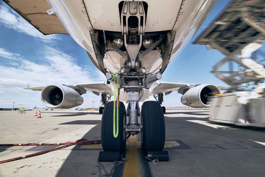 O sistema de freios das aeronaves é bem potente e capaz de parar toneladas de peso (Imagem: Divulgação/twenty20photos/Envato)