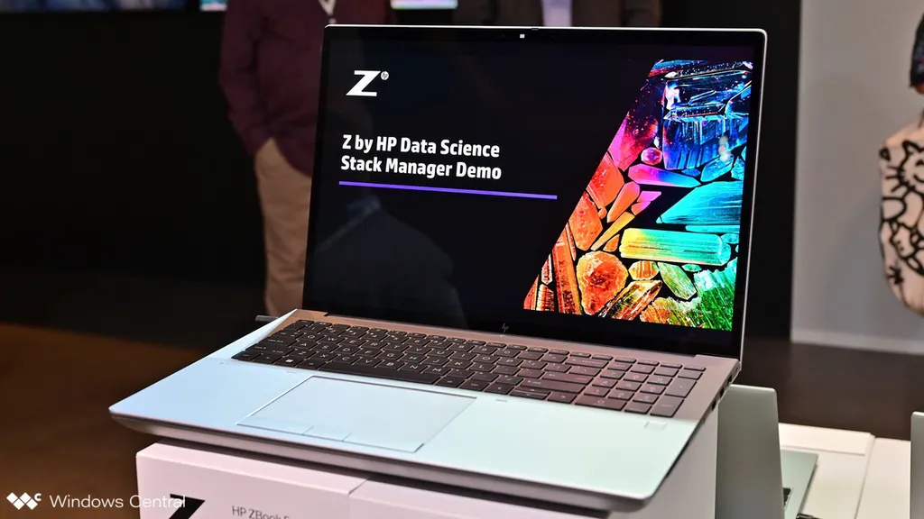 O ZBook Fury G9 é o mais novo e potente notebook profissional da HP, com chips Intel Alder Lake-HX, até 128 GB de RAM e até 16 TB de armazenamento (Imagem: Daniel Rubino/Windows Central)