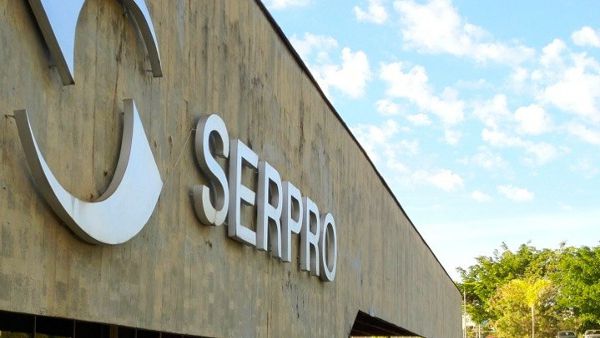 Serpro anuncia chegada da carteira profissional em versão eletrônica ao Brasil