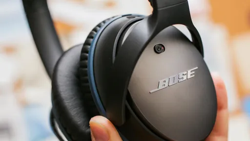 Bose é acusada de espionar usuários pelos fones de ouvido