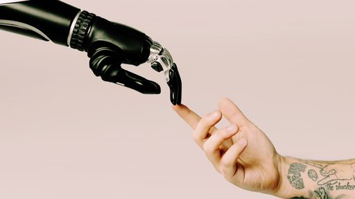 Empresa desliga chatbot após homem simular conversas com noiva falecida