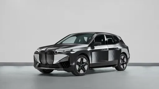CES 2022 | BMW apresenta SUV elétrico que troca de cor sozinho