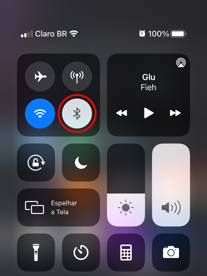 Manter o iPhone em modo "intermediário" do Bluetooth mantém a comunicação com o Apple Watch e economiza bateria de ambos - Captura de tela: Thiago Furquim (Canaltech)