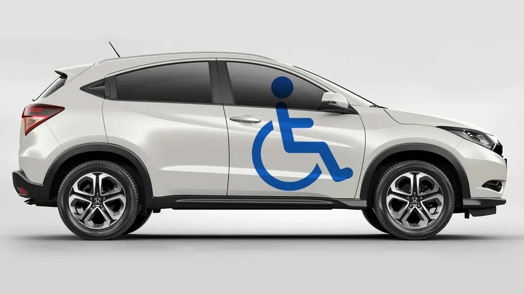 Carros utilizados para transportar pessoas com deficiência podem pedir liberação de rodízio (Imagem: Divulgação/Honda)