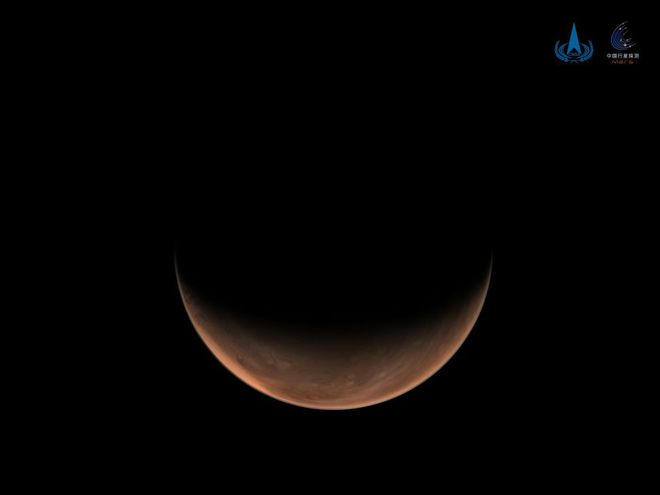 Hemisfério sul marciano. registrado em 16 de março (Imagem: Reprodução/CNSA)