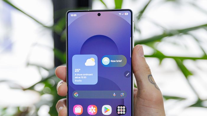 Novo top da Samsung vazou! Veja o que esperar da câmera de selfies