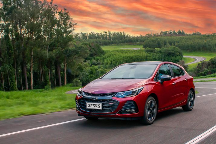 Chevrolet Cruze RS e Midnight