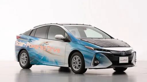 Toyota está testando nova versão do Prius movido a energia solar