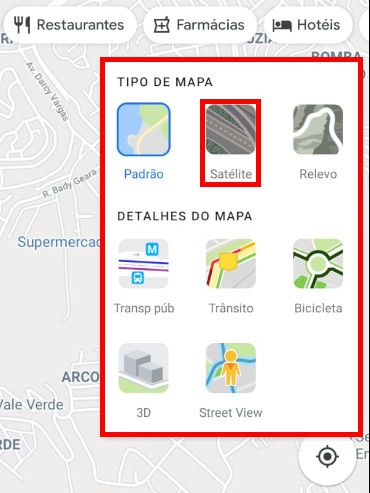 Clique na opção "Tipo de Mapa" e habilite a função "Satélite" (Captura de tela: Matheus Bigogno)