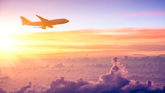 EUA proíbe transporte de bateria de lítio em aviões de passageiros