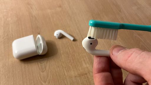 Como limpar os AirPods corretamente