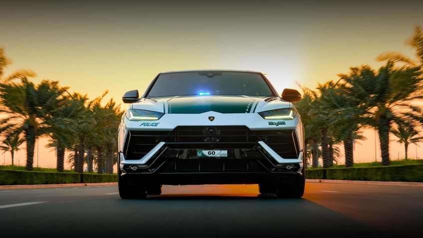 Lamborghini Urus (Polícia Dubai)