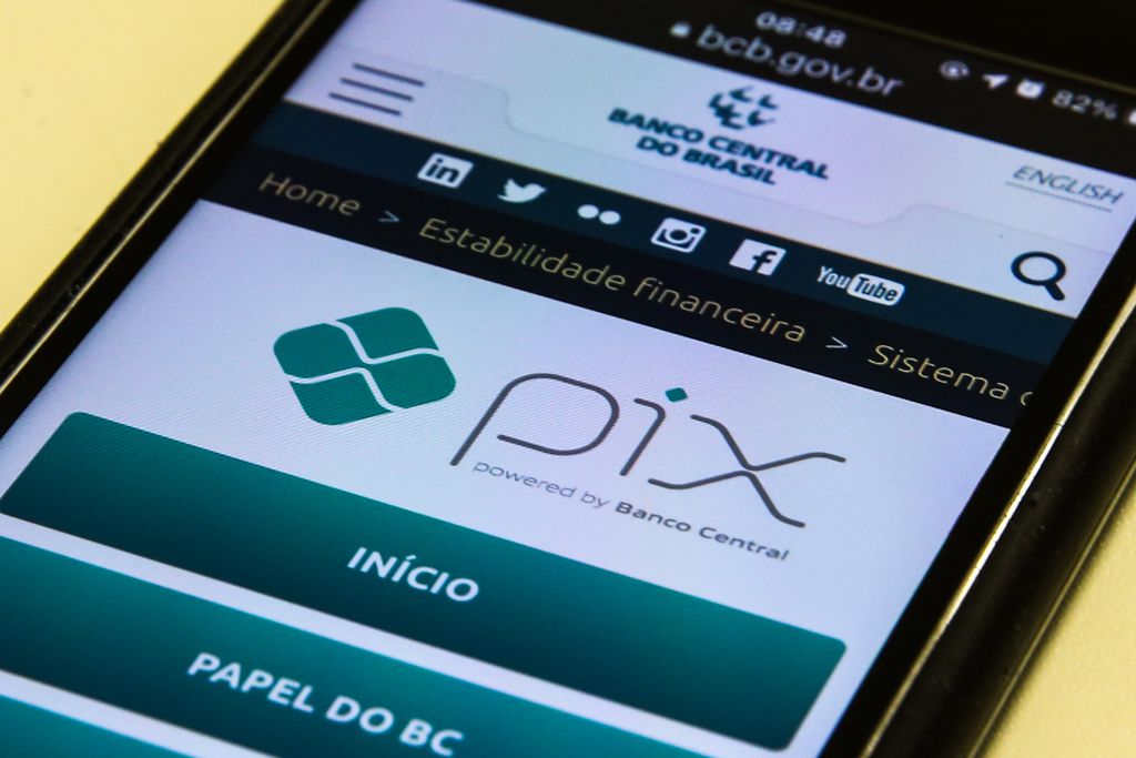 Pix Saque já está disponível em parceiros do Bradesco (Imagem: Reprodução/Agência Brasil/Marcello Casal Jr.)