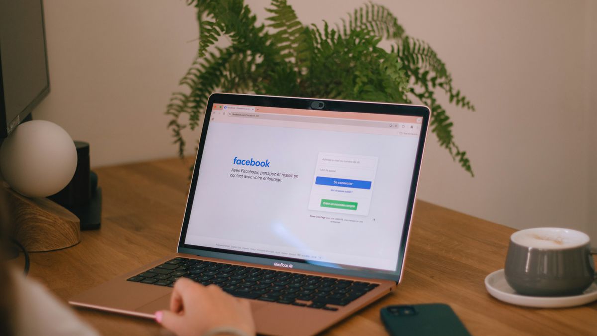 Como ver e editar a URL do Facebook de perfis, grupos e páginas