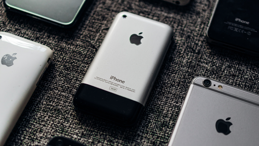 Qual é a origem do nome iPhone? Conheça a história