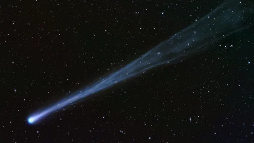 Novo cometa é descoberto pelo observatório espacial SOHO, que já encontrou 4 mil