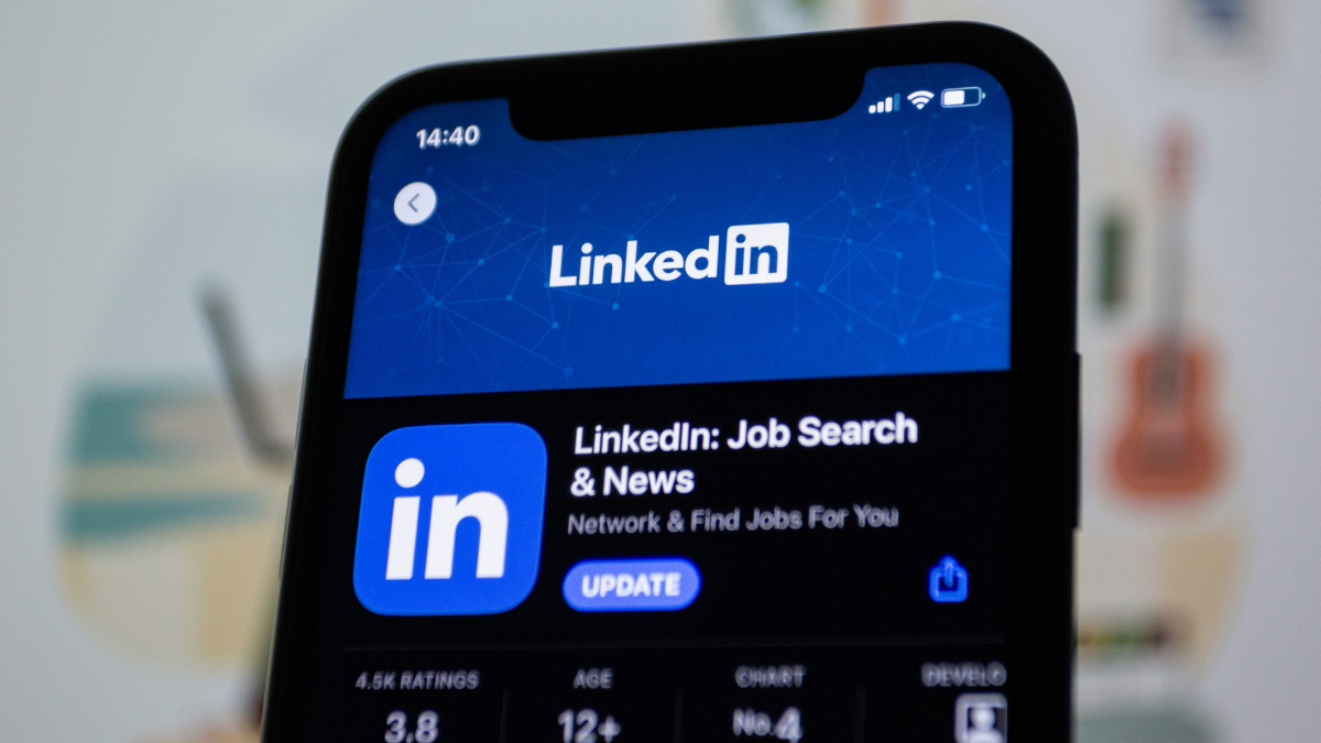 LinkedIn é acusado de varrer extensões e coletar dados do navegador dos usuários